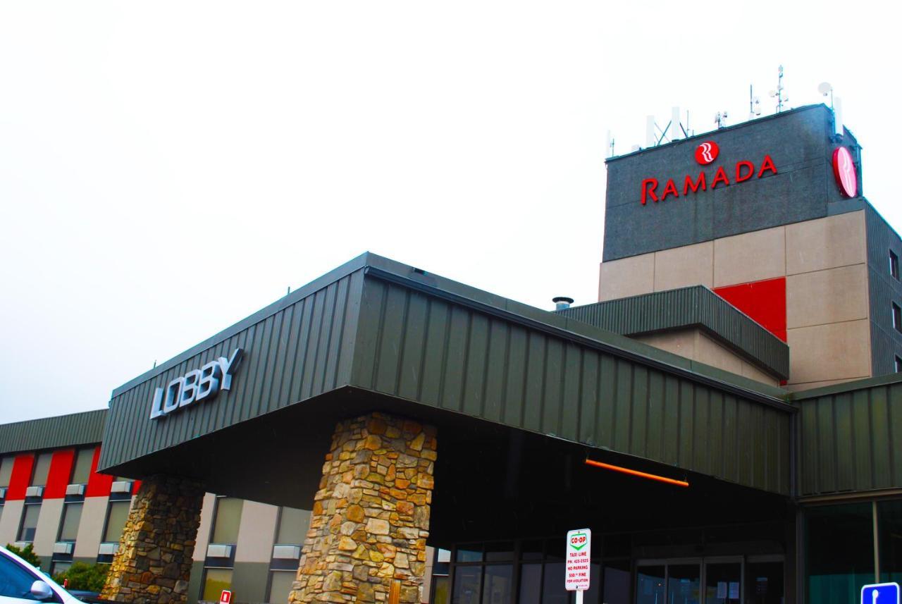 Ramada By Wyndham Edmonton Yellowhead Nw Exteriör bild